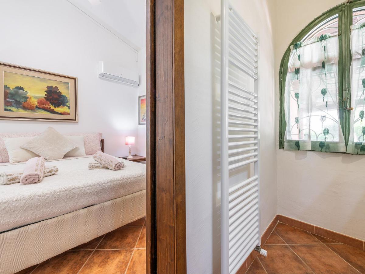 Guest House Villa Verde - Short Term Room Rentals Torre delle Stelle Kültér fotó
