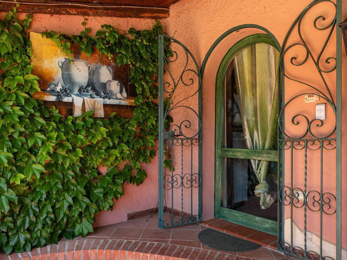 Guest House Villa Verde - Short Term Room Rentals Torre delle Stelle Kültér fotó