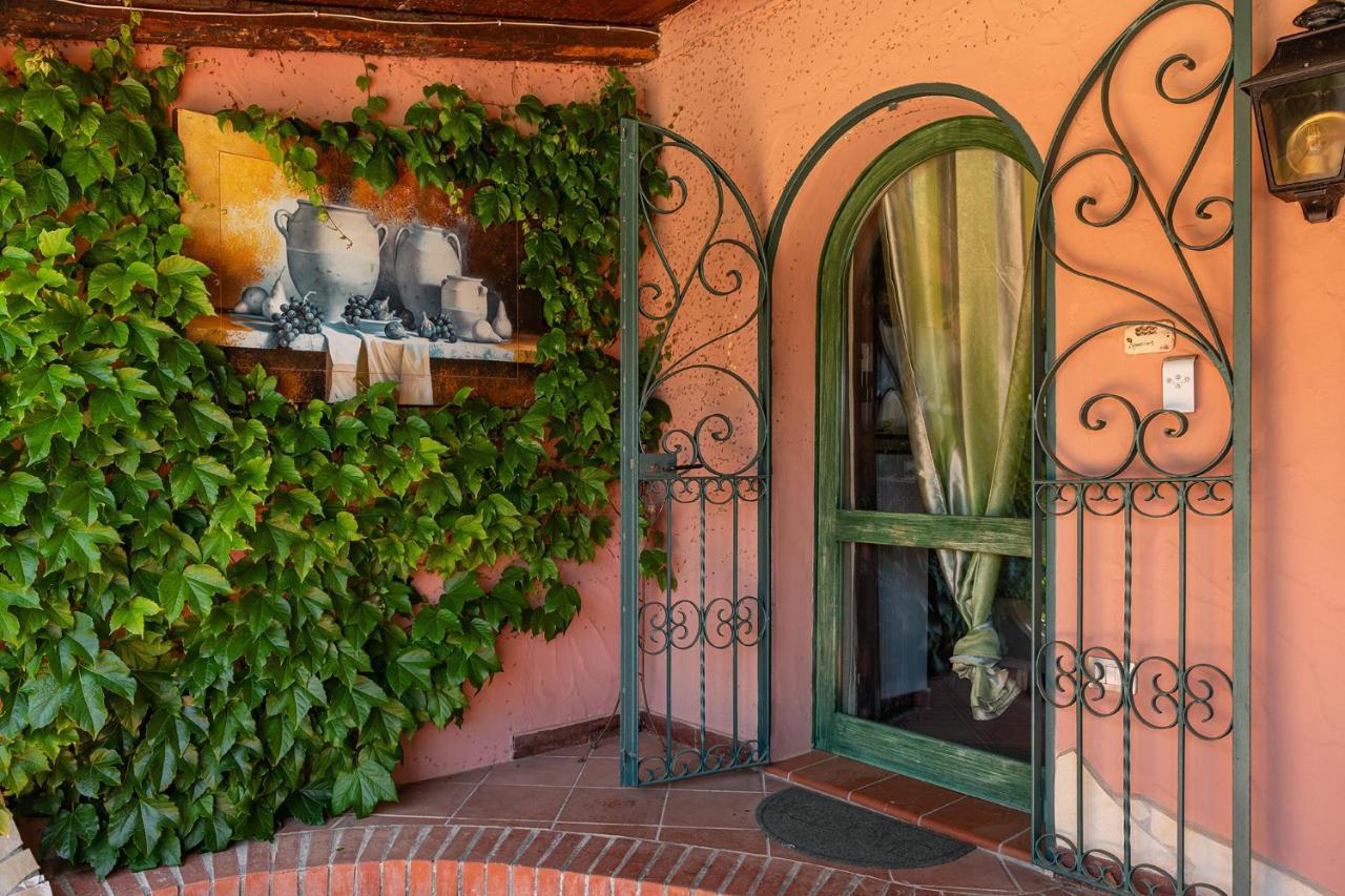 Guest House Villa Verde - Short Term Room Rentals Torre delle Stelle Kültér fotó