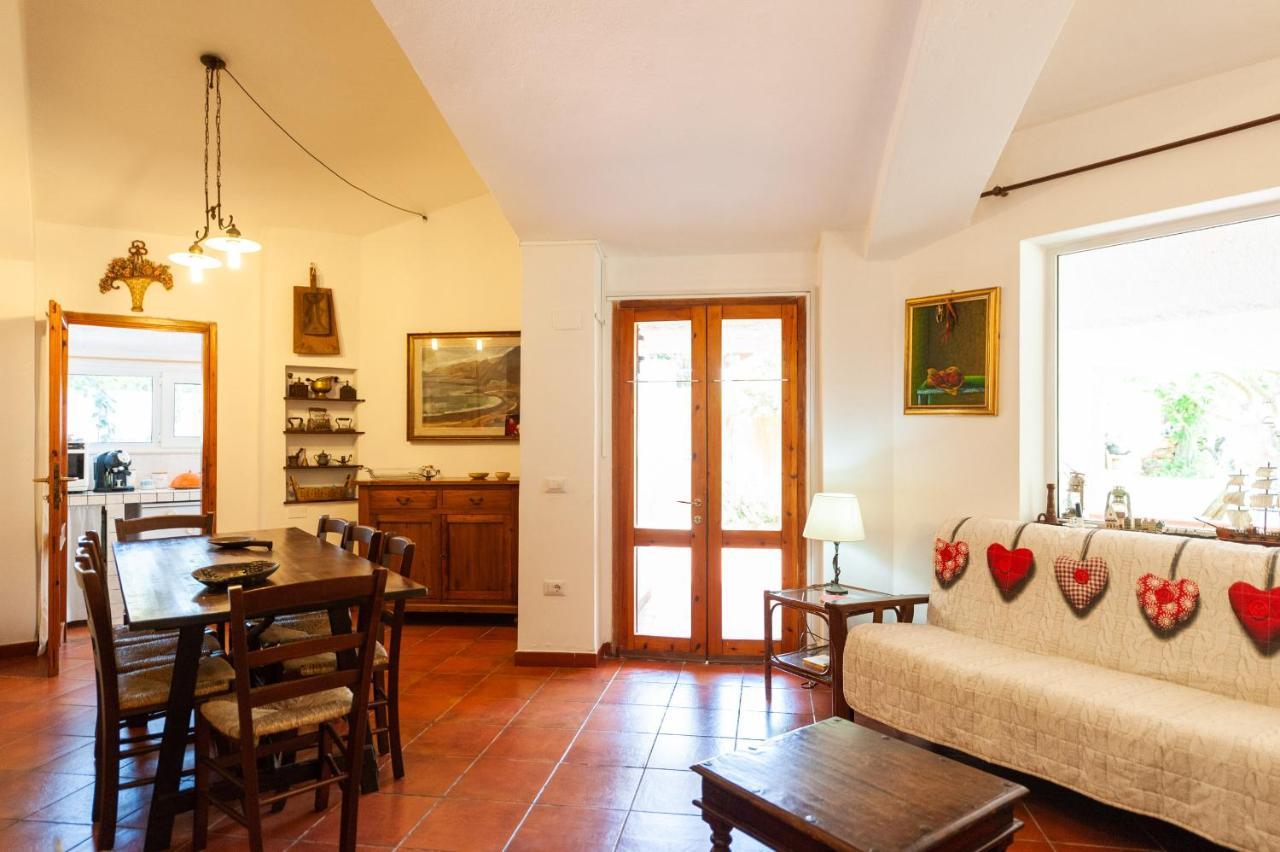 Guest House Villa Verde - Short Term Room Rentals Torre delle Stelle Kültér fotó